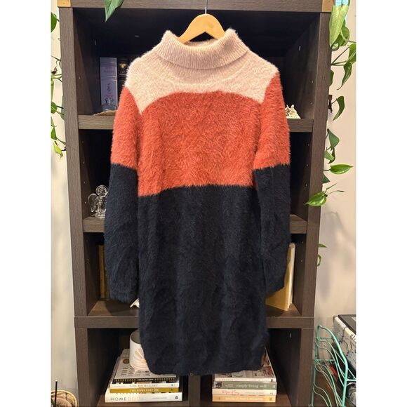 Shop The Mint Black Color Block Snuggle Sweater Dress Size Large - Picture 2 of 5